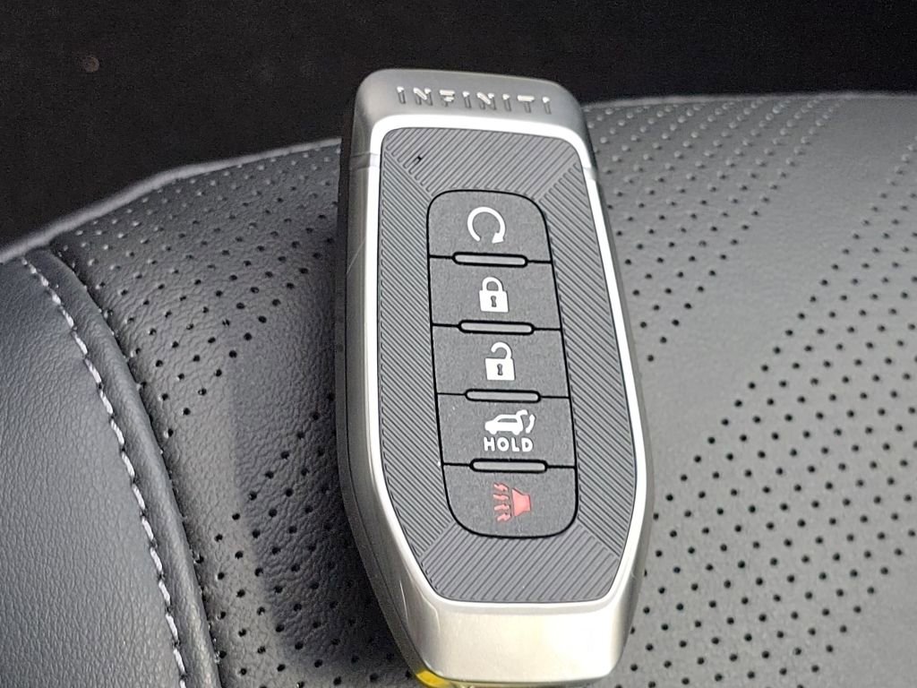 New 2025 INFINITI QX80 Luxe w/ Cargo Package image 36