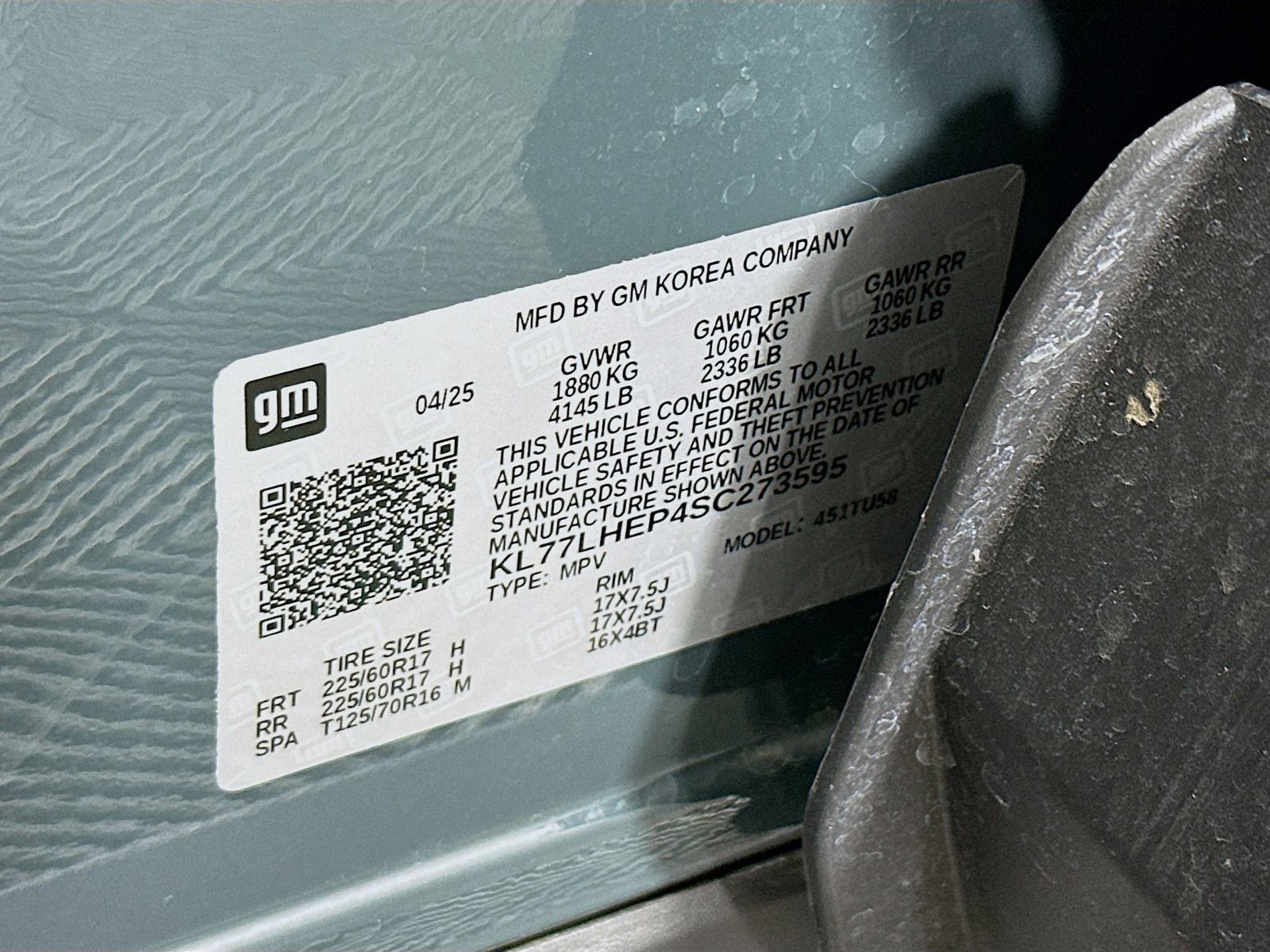 Used 2025 Chevrolet Trax LT w/ LT Convenience Package image 32