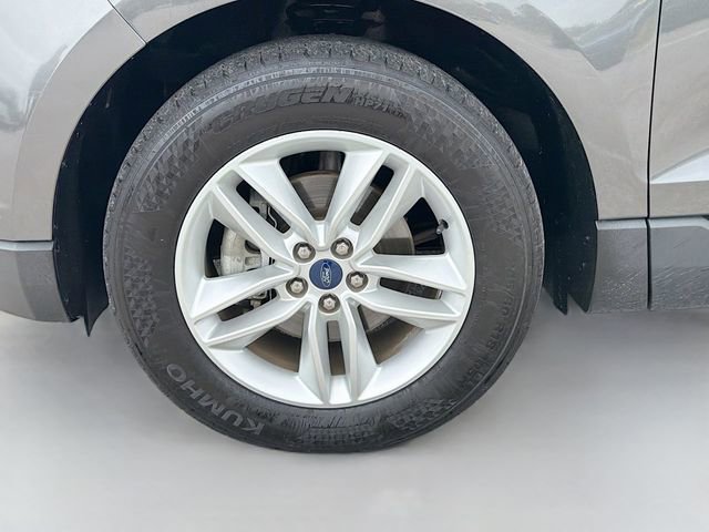 Used 2016 Ford Edge SEL w/ Equipment Group 201A image 39