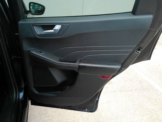 Used 2021 Ford Escape SE w/ SE Sport Appearance Package FWD image 21