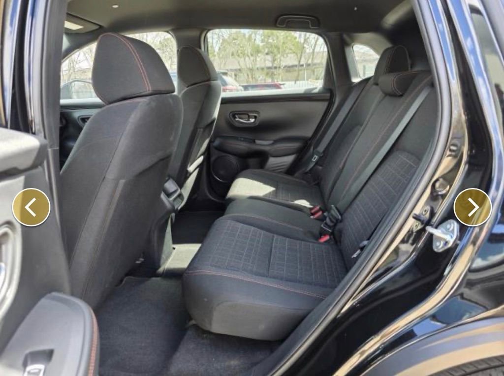 Used 2025 Honda HR-V Sport image 9