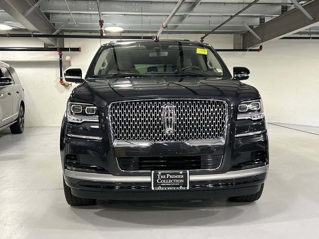 Certified 2024 Lincoln Navigator L Reserve AWD/4WD image 5