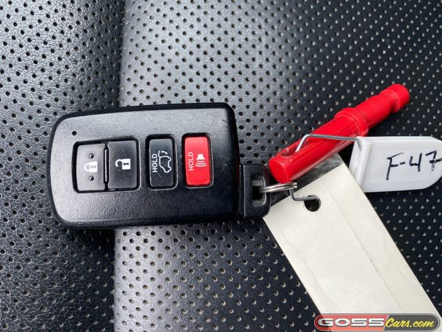 Used 2019 Toyota Highlander Limited image 31