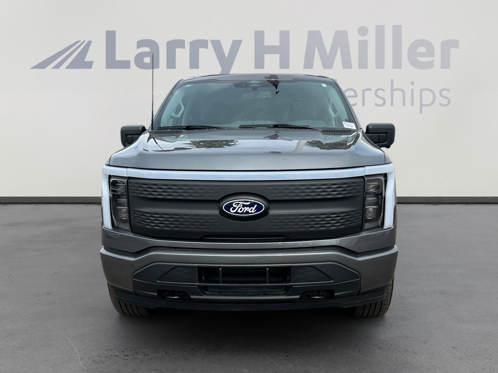 New 2024 Ford F150 Lightning XLT w/ Max Trailer Tow Package AWD/4WD image 8