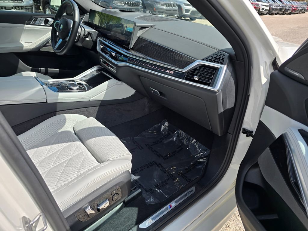 Used 2026 BMW X6 xDrive40i image 32