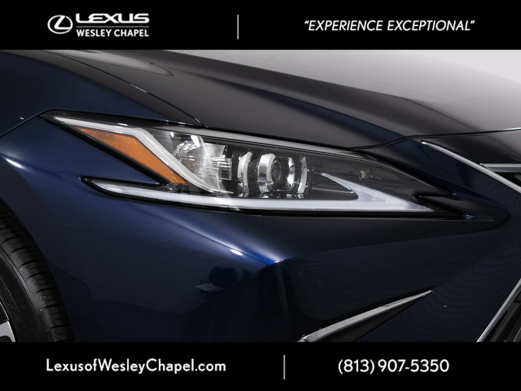 Used 2025 Lexus ES 350 w/ Premium Package FWD image 3