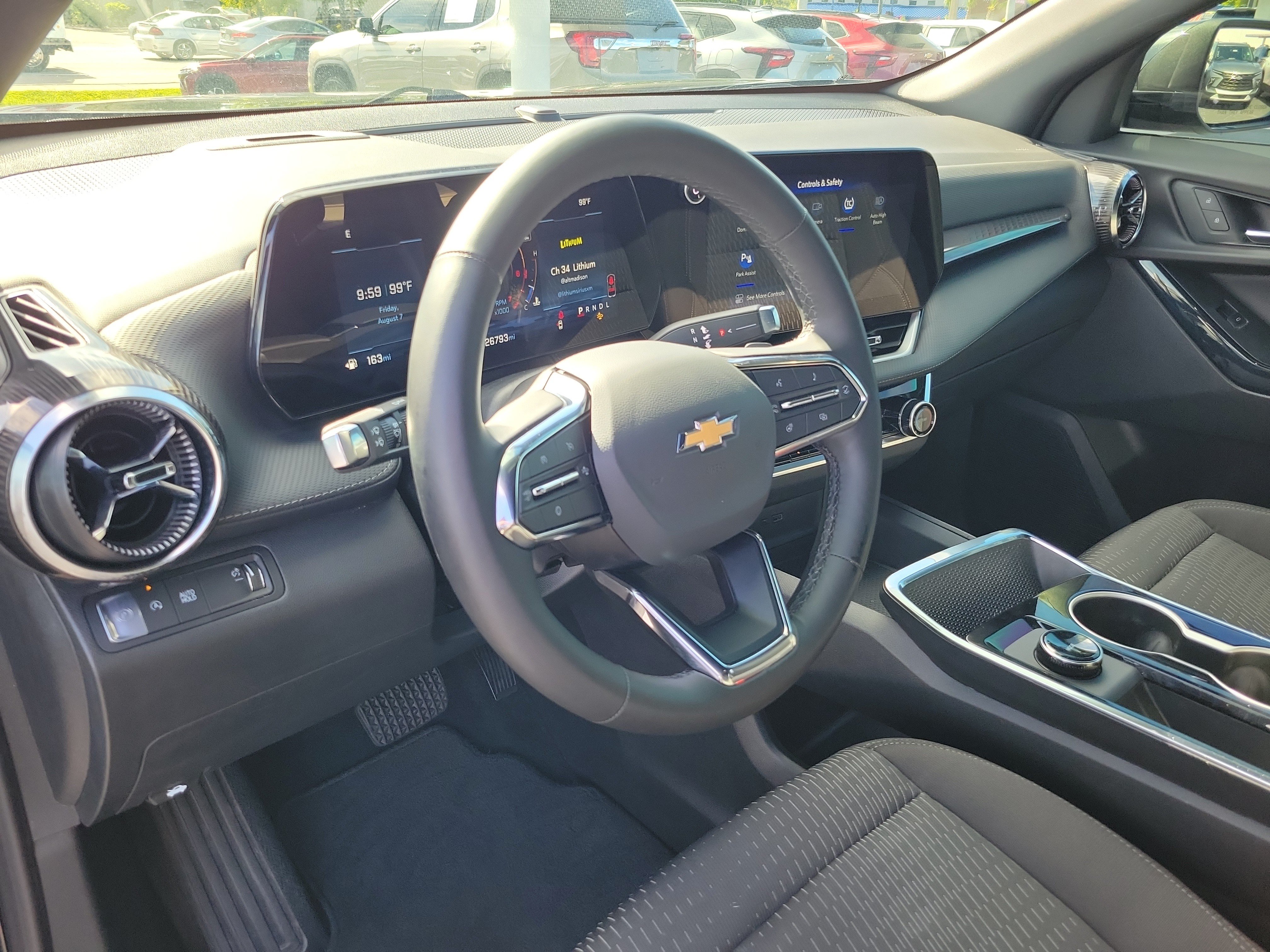 Used 2026 Chevrolet Equinox LT FWD image 15