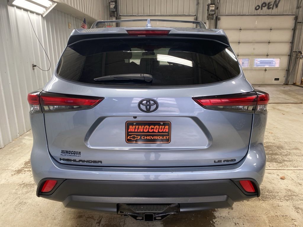 Used 2020 Toyota Highlander LE AWD/4WD image 8