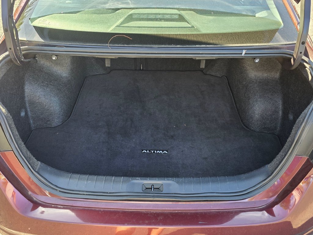 Used 2024 Nissan Altima 2.5 SV AWD/4WD image 14
