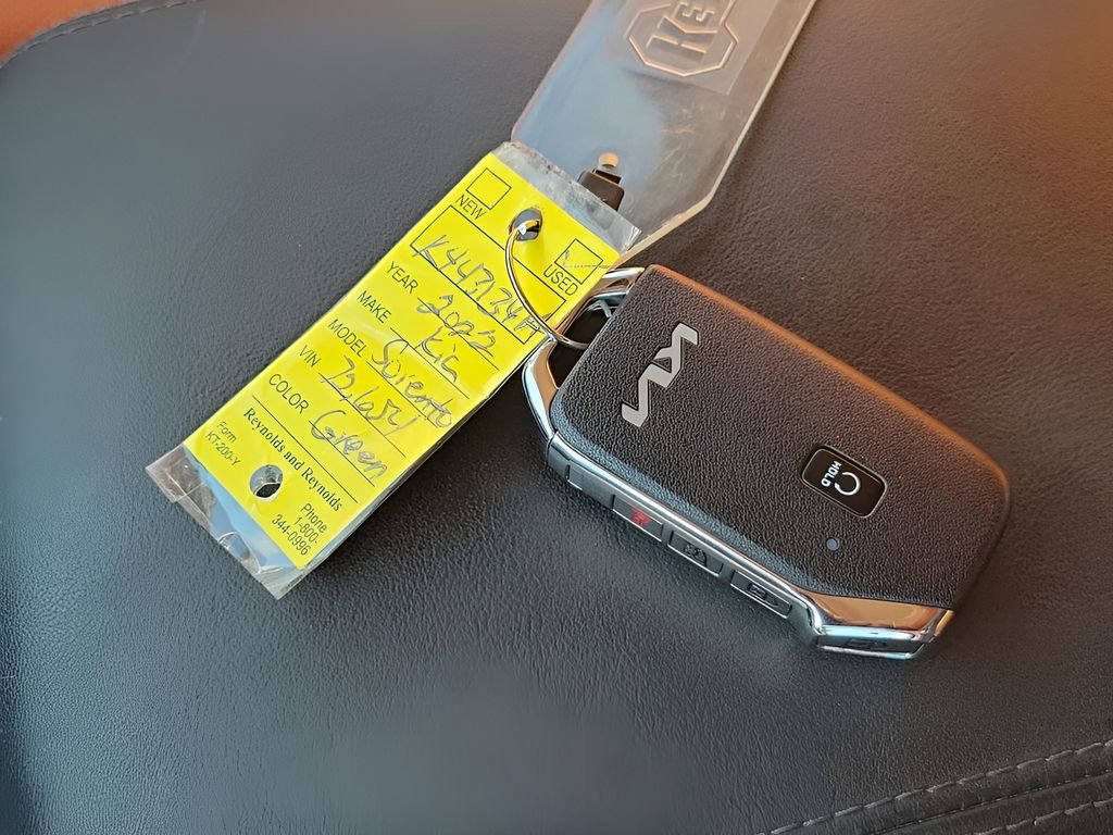 Used 2022 Kia Sorento SX Prestige w/ Rust Color Package image 31