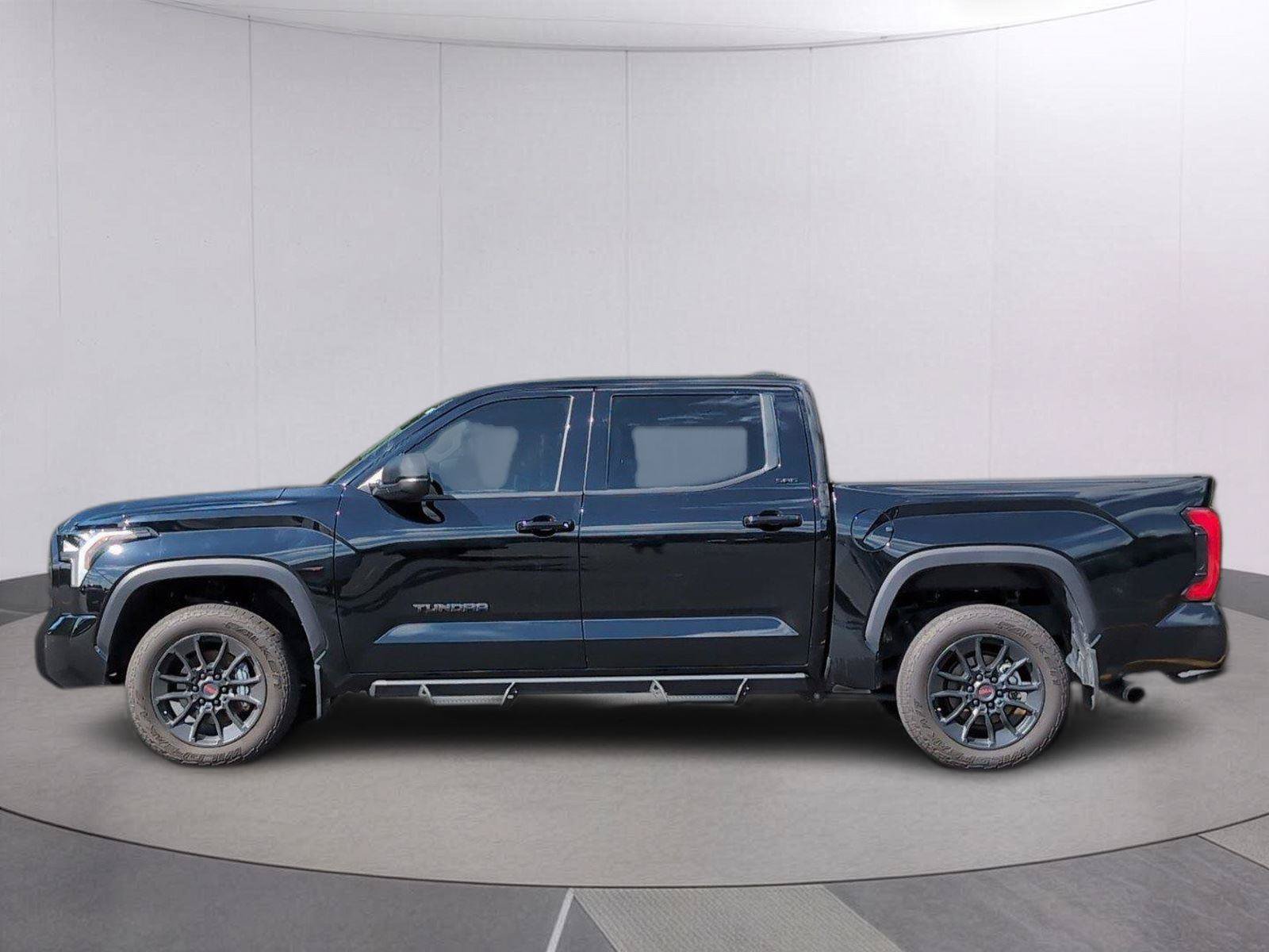 Used 2024 Toyota Tundra SR5 w/ SR5 Premium Package AWD/4WD image 2