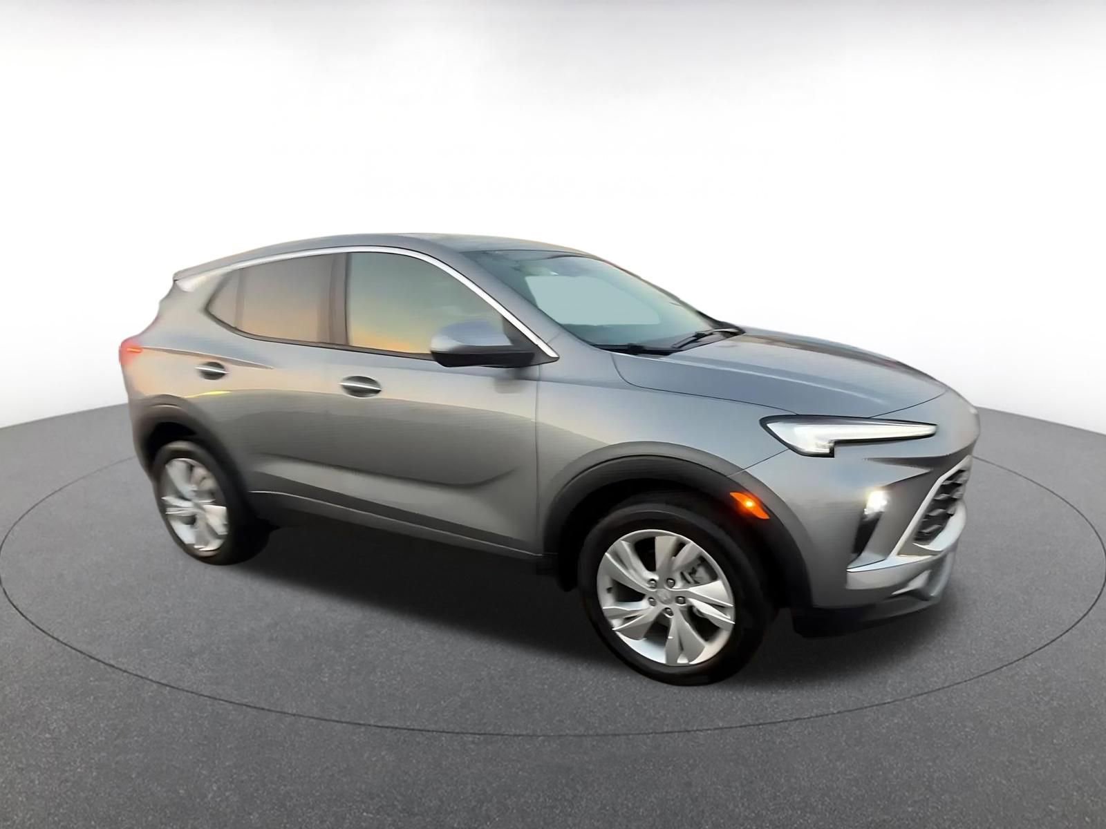 Used 2025 Buick Encore GX Preferred image 2