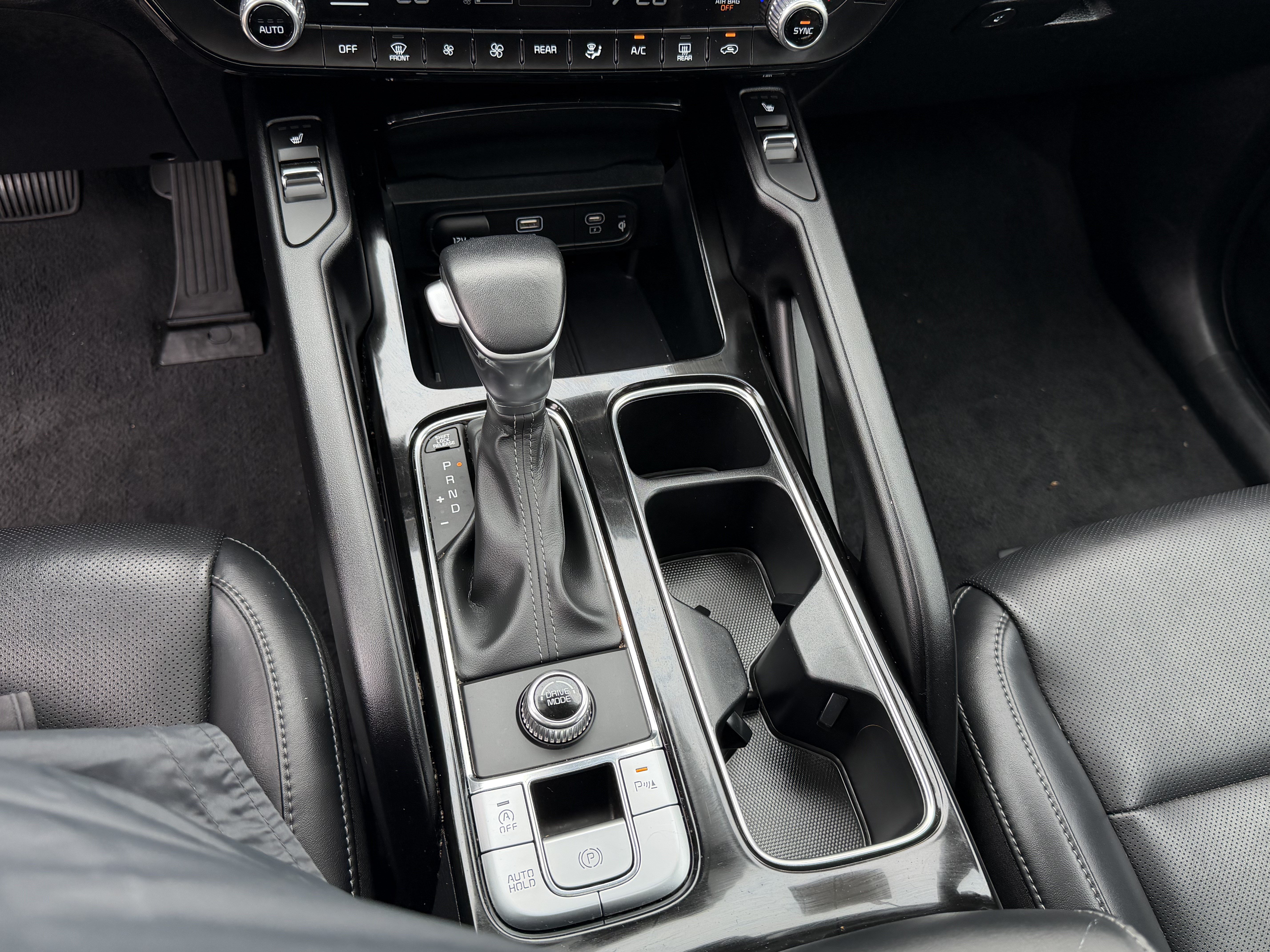 Used 2025 Kia Telluride S FWD image 22