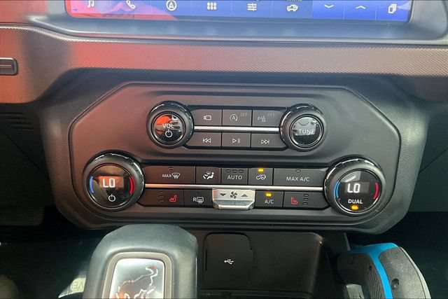 Used 2023 Ford Bronco Outer Banks AWD/4WD image 31