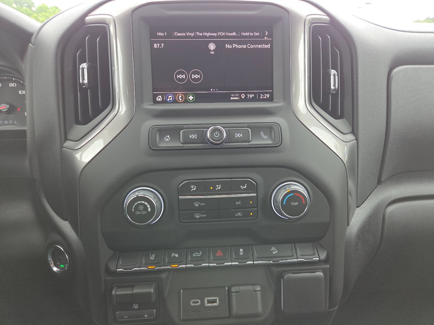 New 2026 Chevrolet Silverado 2500 Custom w/ Custom Value Package AWD/4WD image 32
