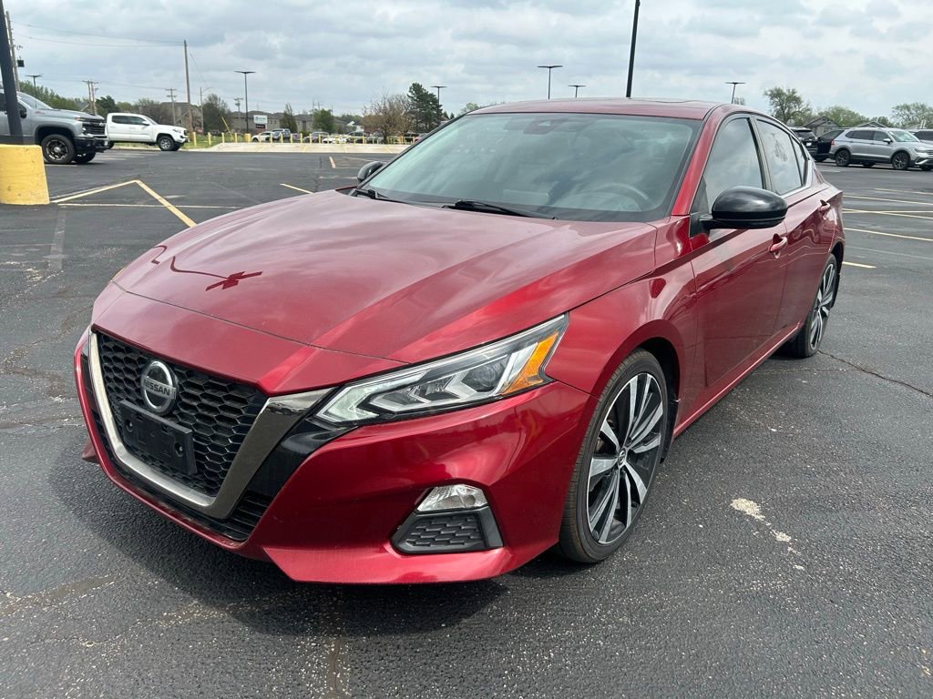 Used 2021 Nissan Altima 2.5 SR w/ SR Premium Package image 4
