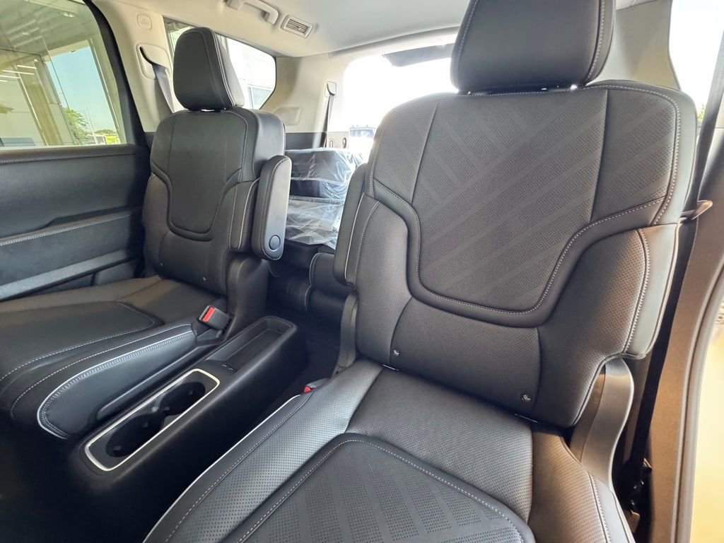 Certified 2026 INFINITI QX80 Luxe w/ Exterior Package image 22