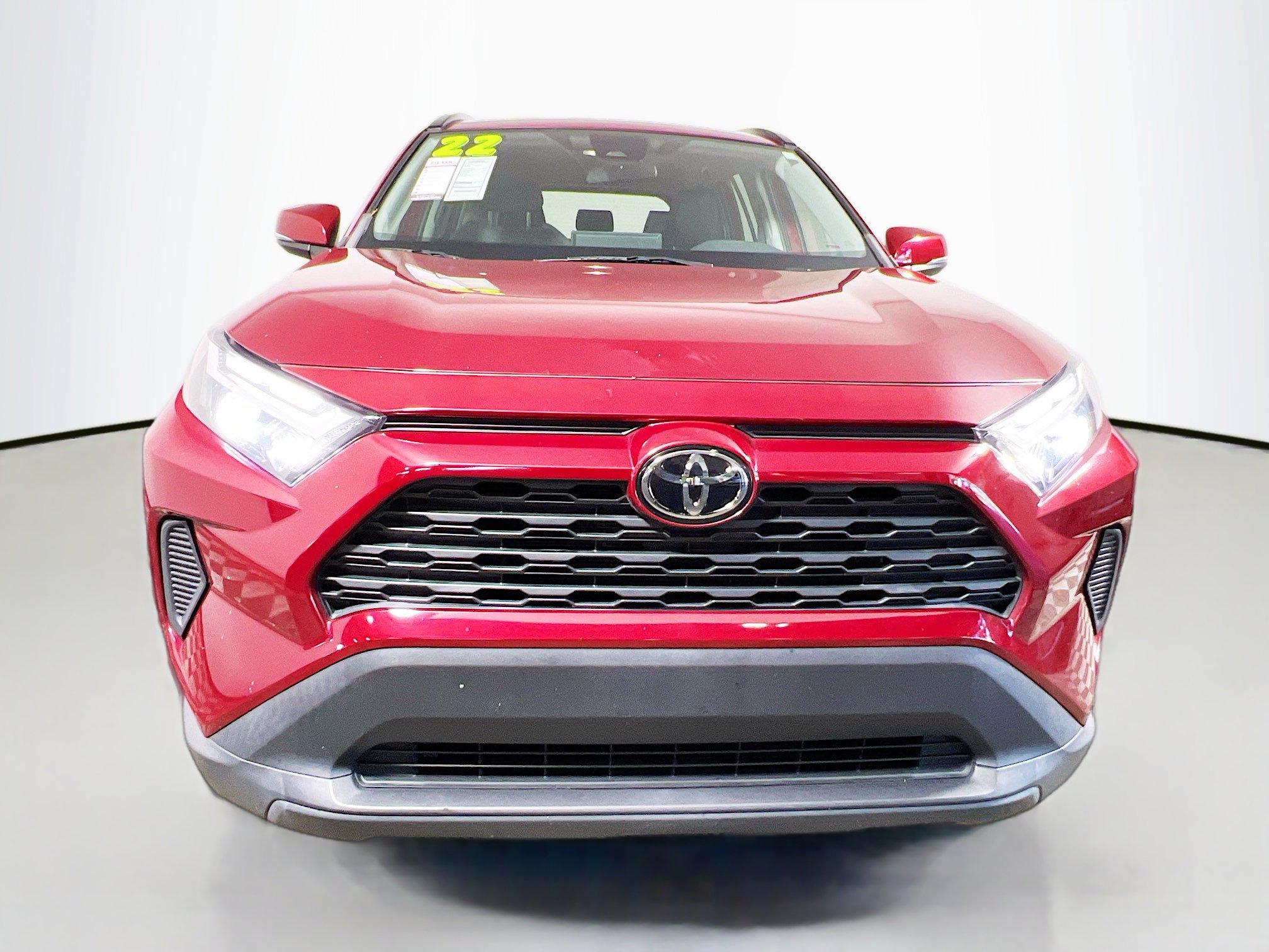 Used 2022 Toyota RAV4 XLE image 11