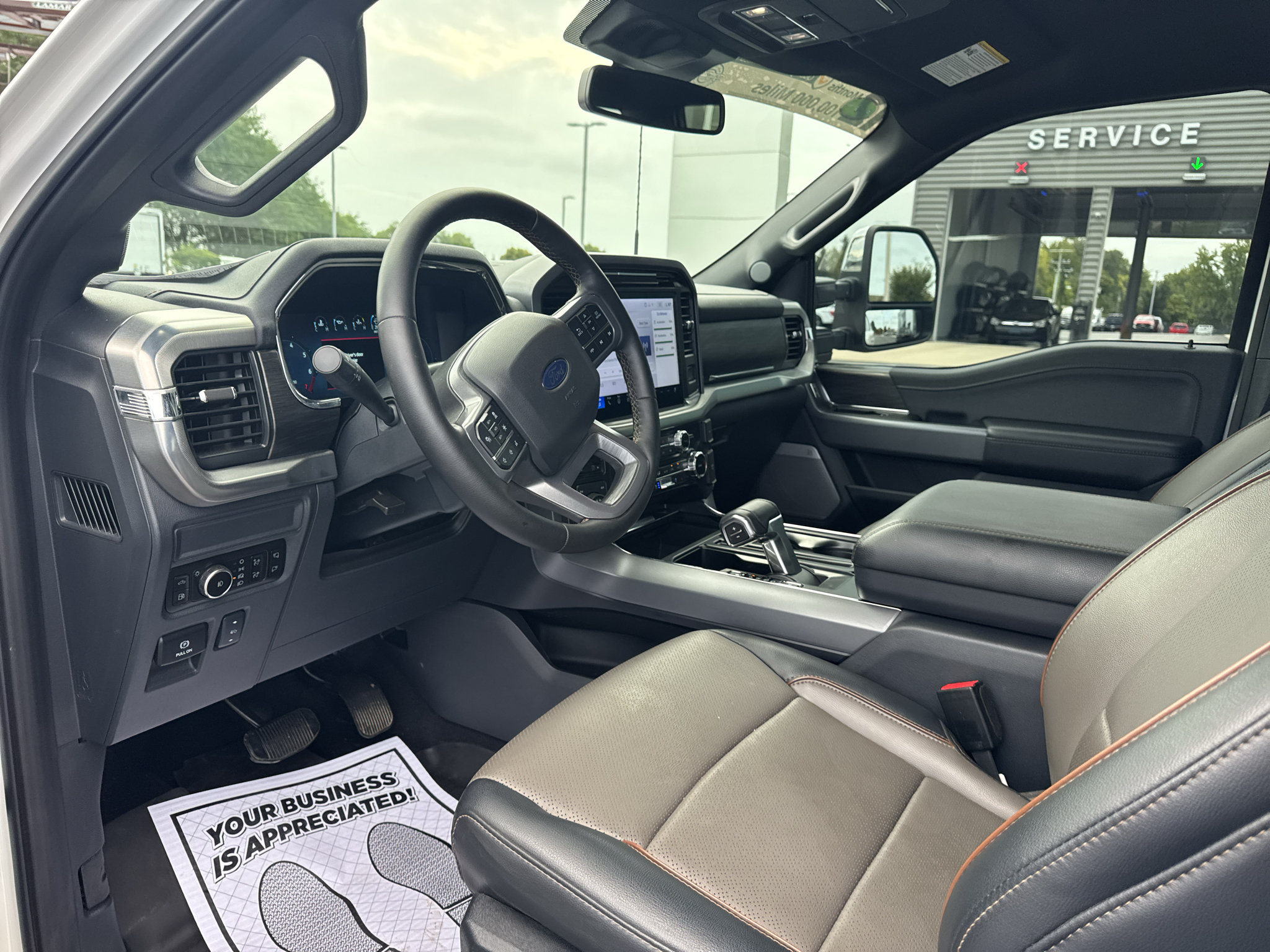 Used 2025 Ford F150 Lariat w/ Equipment Group 501A Mid AWD/4WD image 10