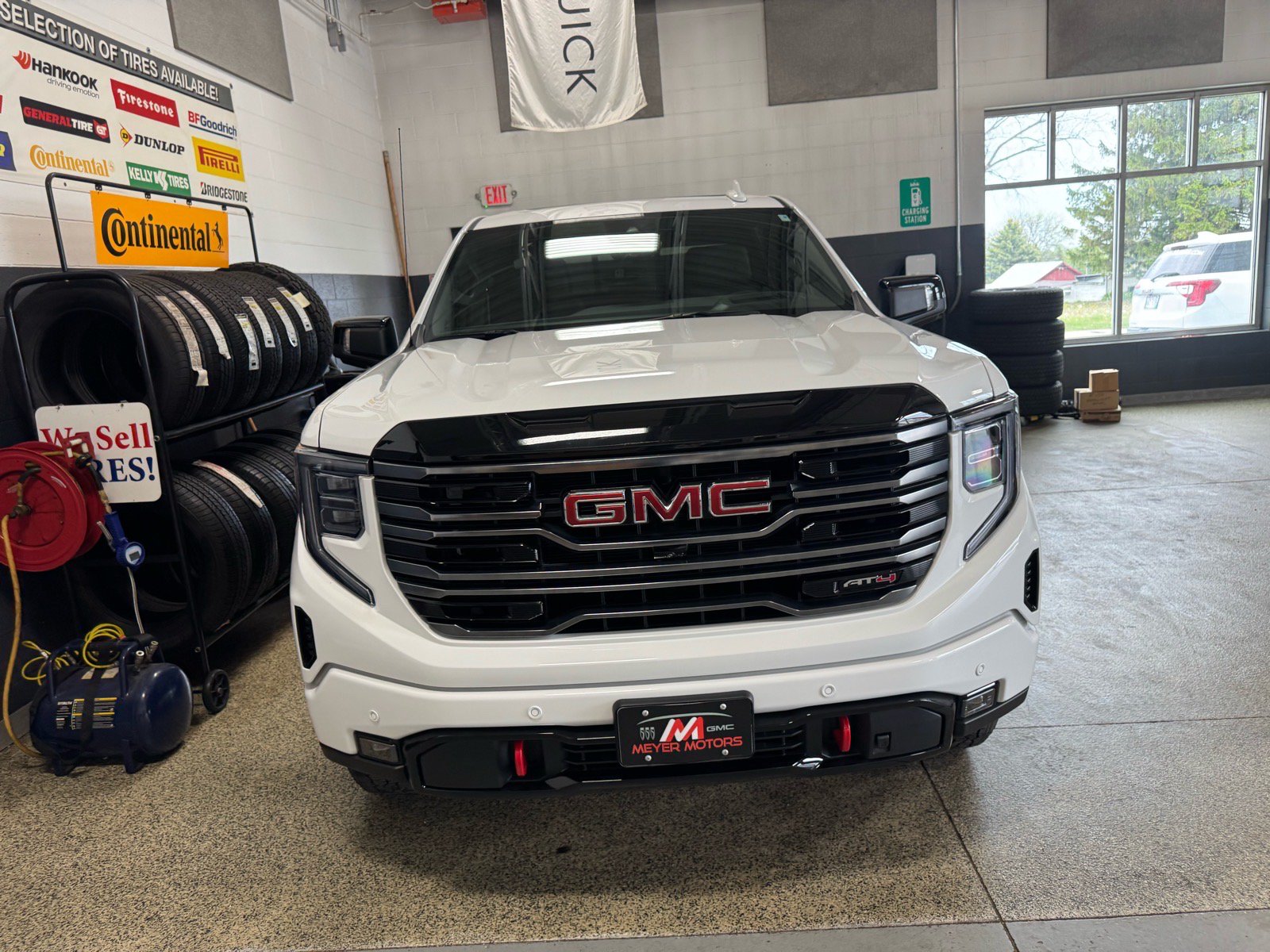 Used 2026 GMC Sierra 1500 AT4 w/ AT4 Premium Package AWD/4WD image 2