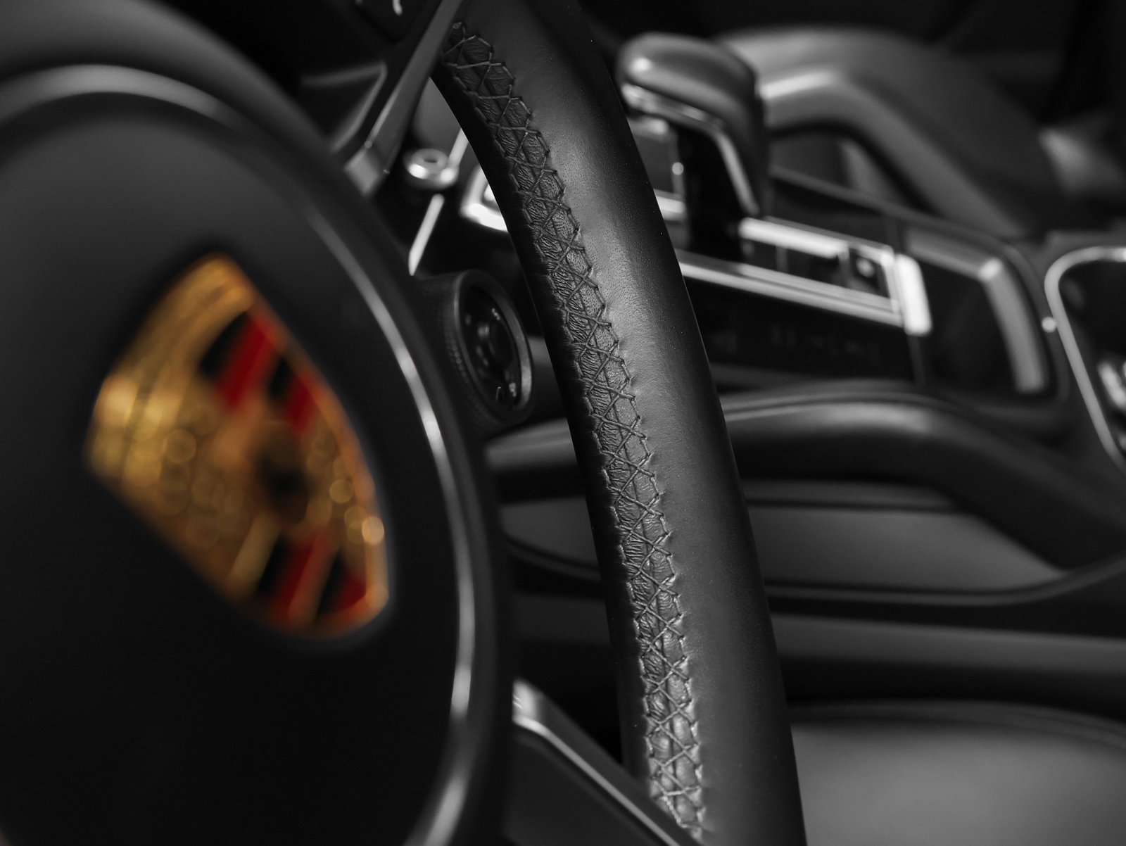 Used 2023 Porsche Cayenne GTS image 41