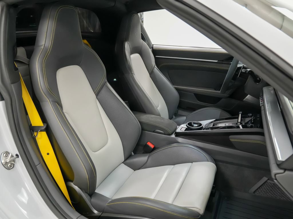Certified 2024 Porsche 911 Targa 4 GTS image 21