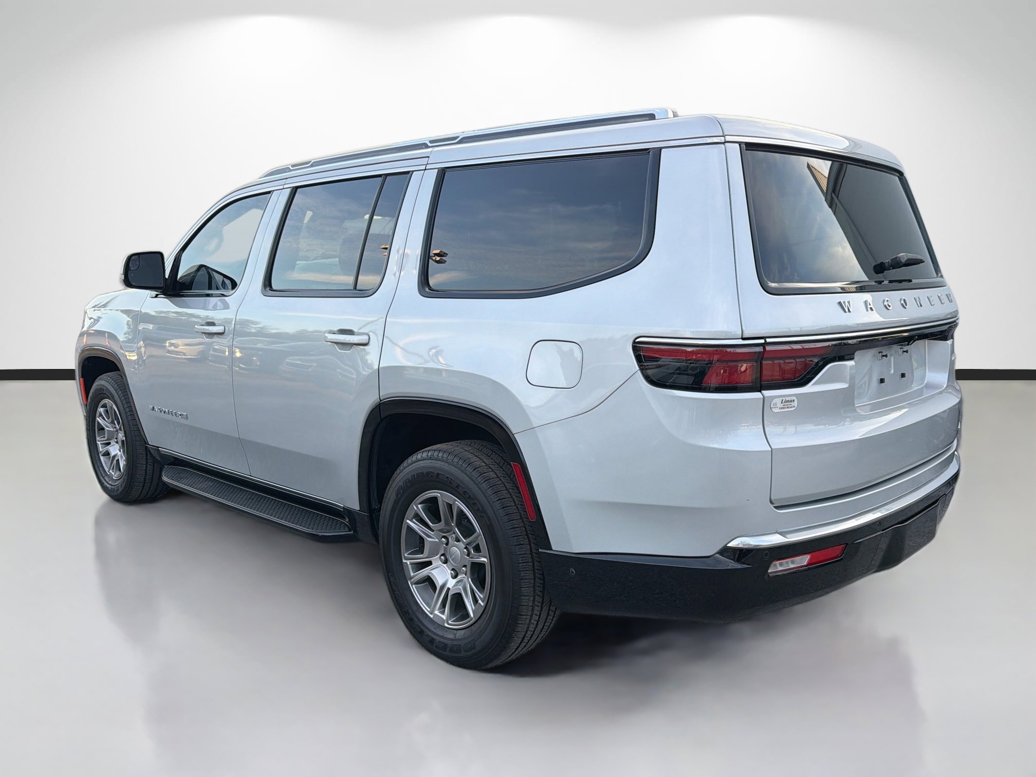 Used 2022 Jeep Wagoneer Series I w/ Convenience Group I image 3