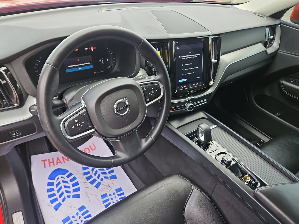 Used 2023 Volvo XC60 B5 Core AWD/4WD image 12