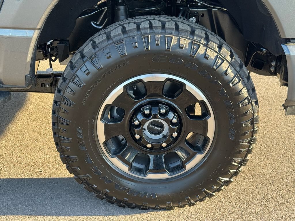 New 2026 Ford F350 Platinum w/ Tremor Off-Road Package AWD/4WD image 8