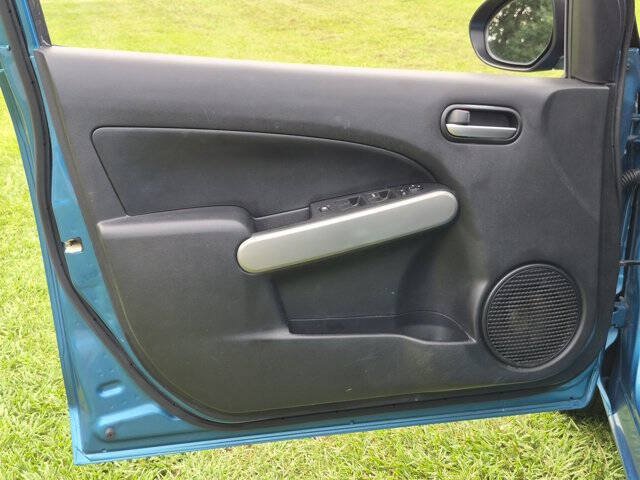 Used 2012 MAZDA MAZDA2 Sport FWD image 12