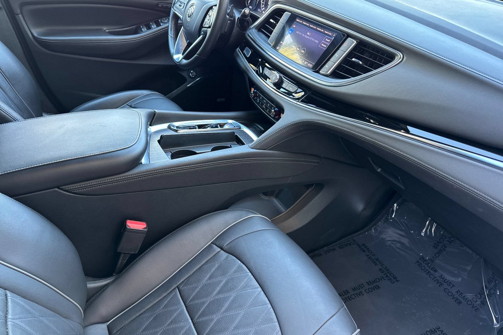 Certified 2024 Buick Enclave Avenir FWD image 18