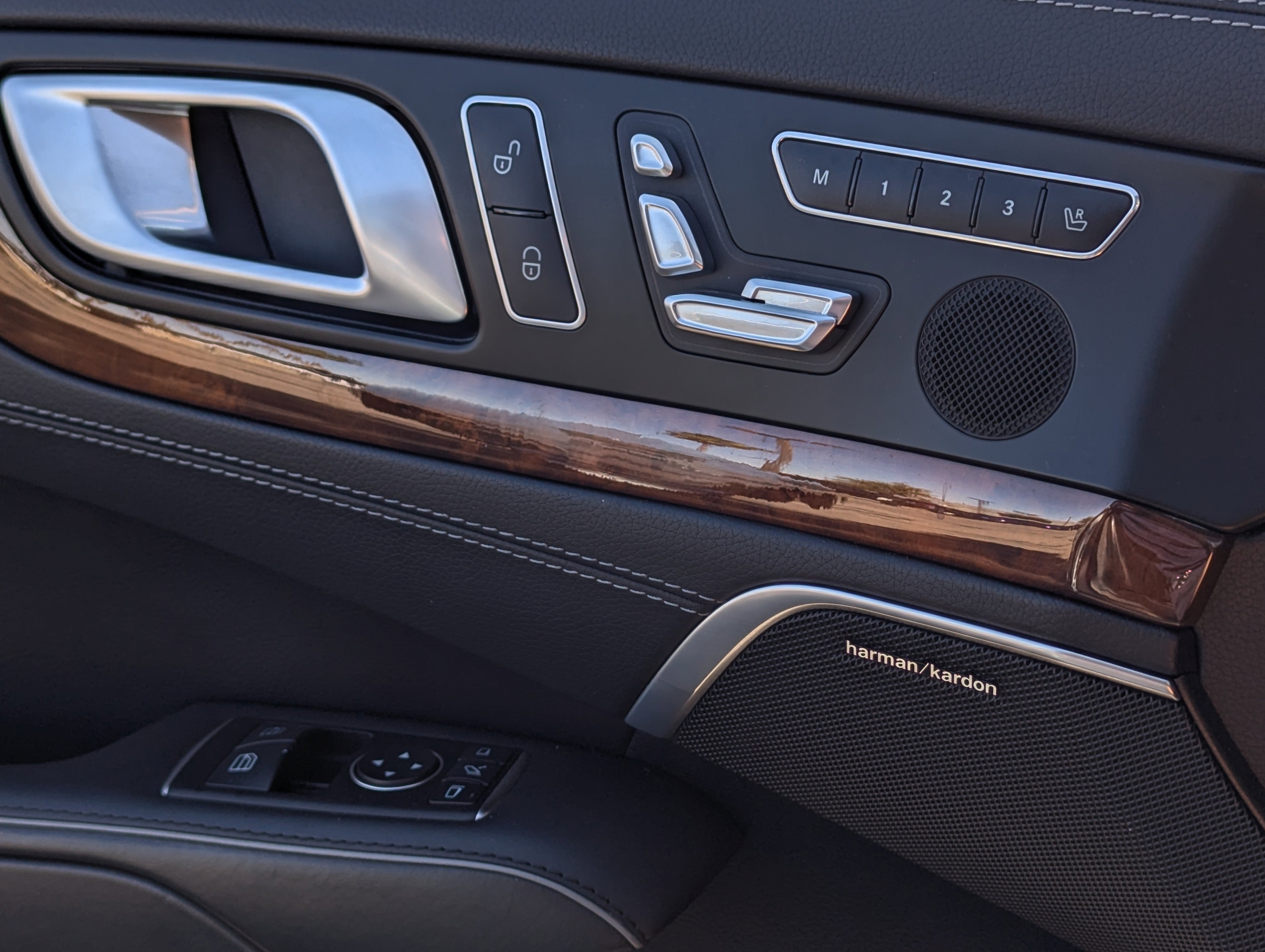 Used 2014 Mercedes-Benz SL 550 SL 550 image 10