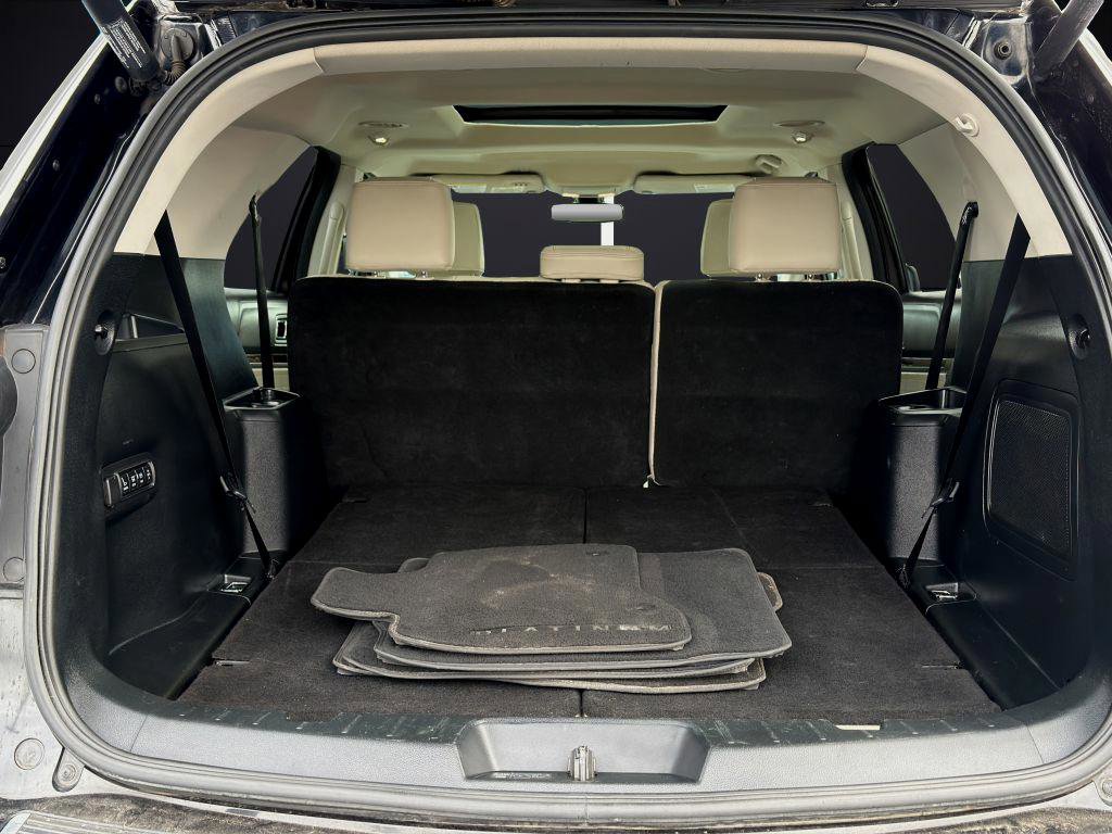 Used 2018 Ford Explorer Platinum image 23