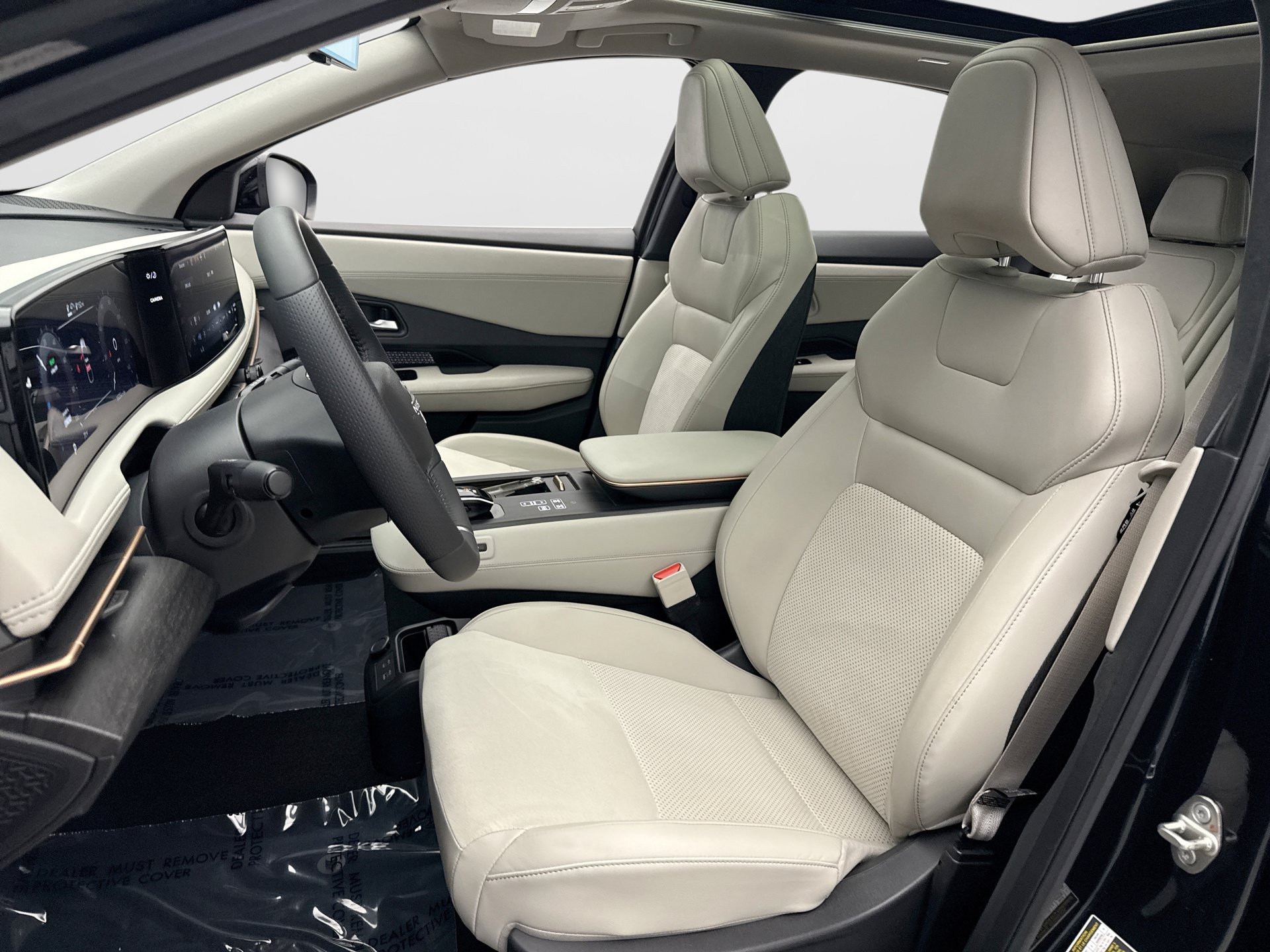 Used 2024 Nissan Ariya AWD image 11