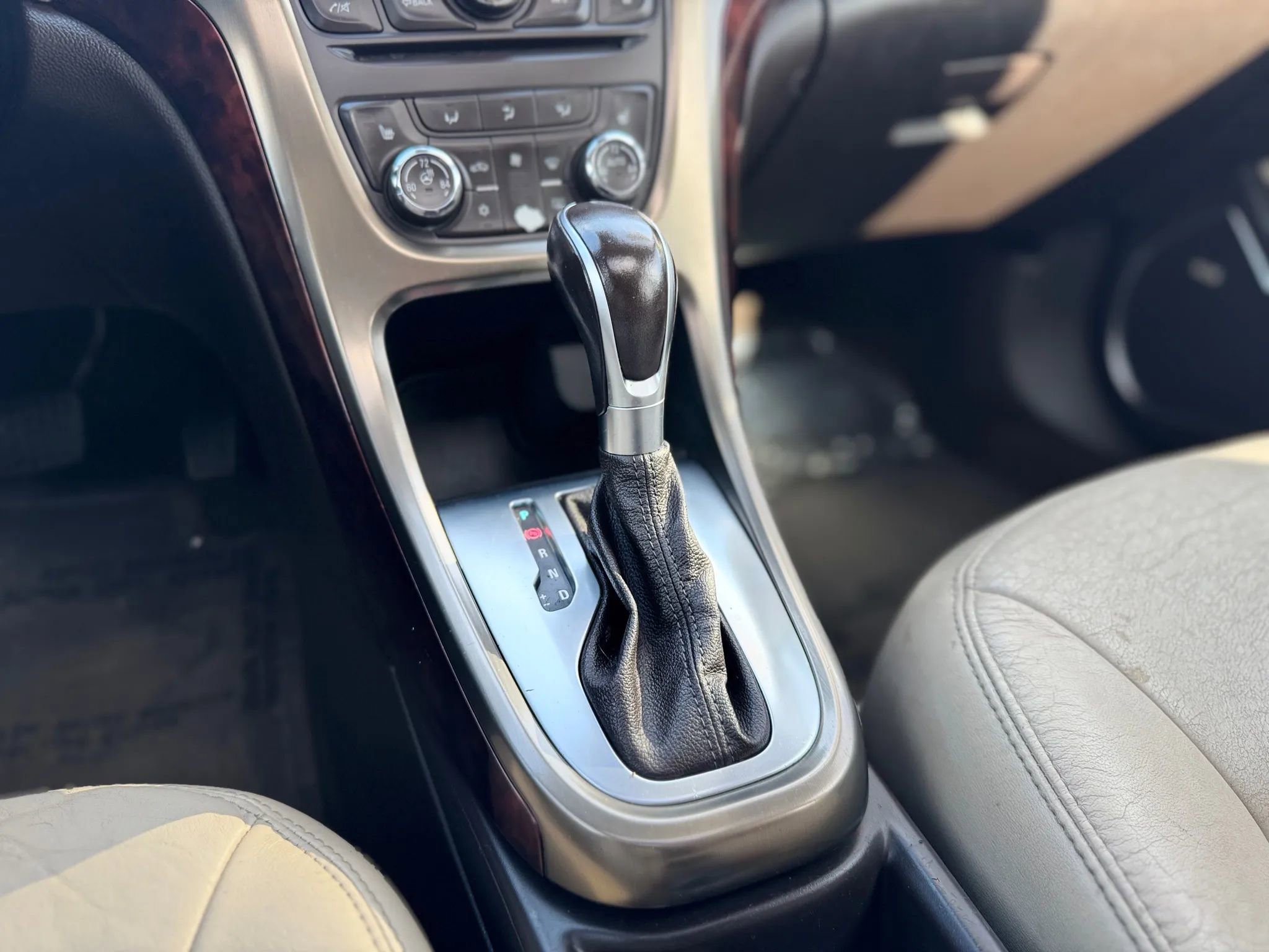 Used 2016 Buick Verano Leather w/ Experience Buick Package FWD image 28