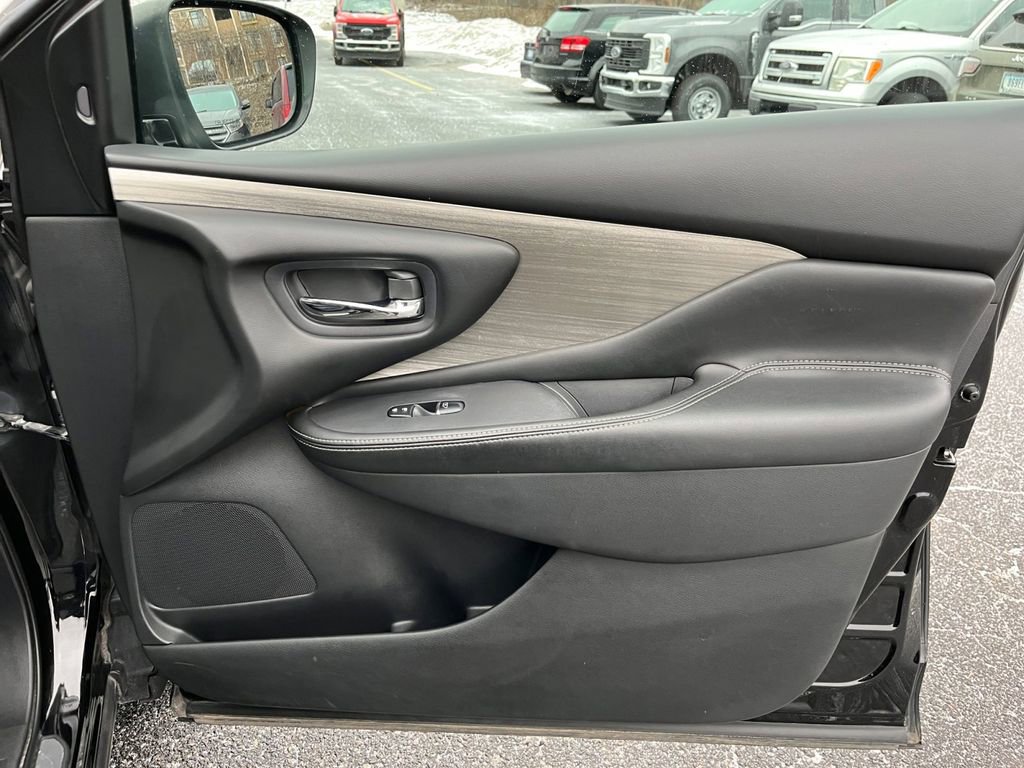 Used 2018 Nissan Murano Platinum image 21