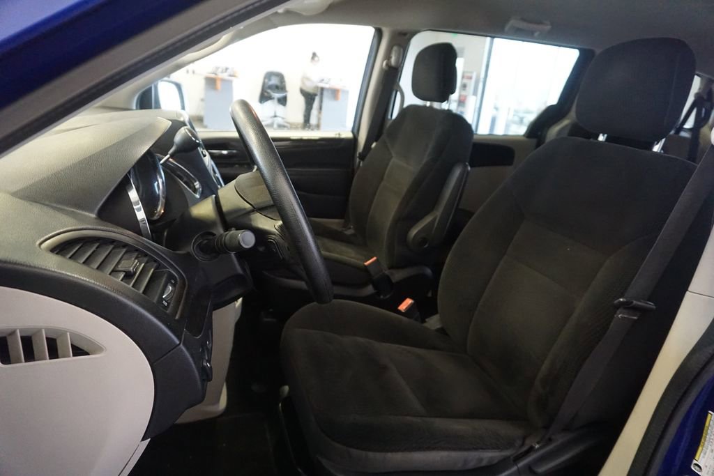 Used 2019 Dodge Grand Caravan SE image 13