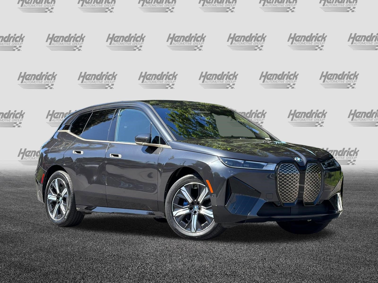 Used 2023 BMW iX xDrive50 w/ Sport Package AWD/4WD video 2