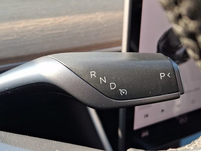 Used 2019 Tesla Model 3 Mid Range RWD image 13
