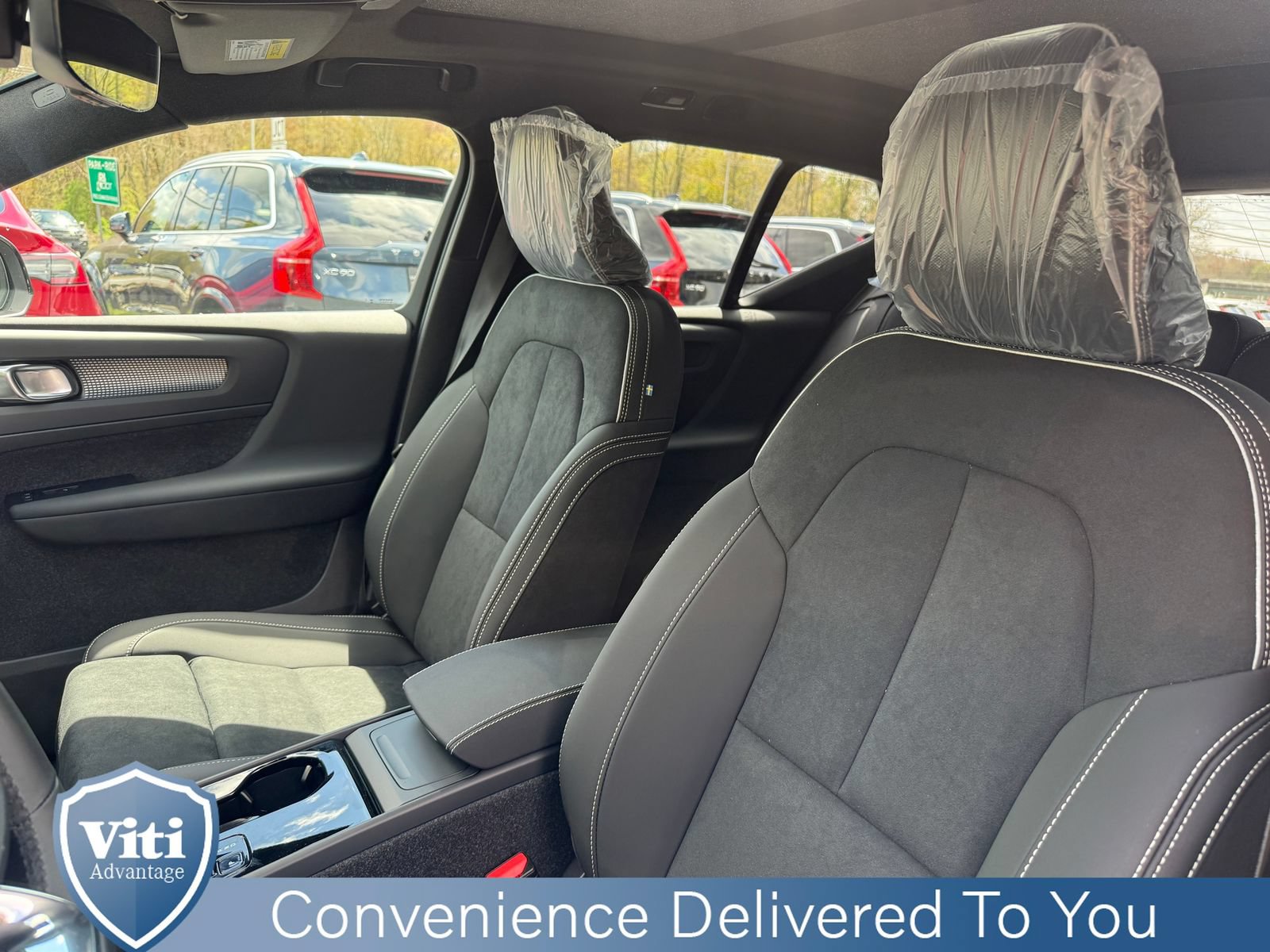 New 2026 Volvo EX40 Ultra AWD/4WD image 13