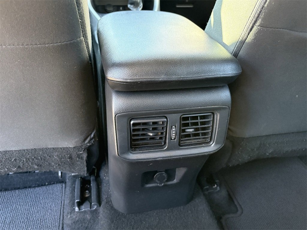 Used 2022 Toyota RAV4 LE image 25