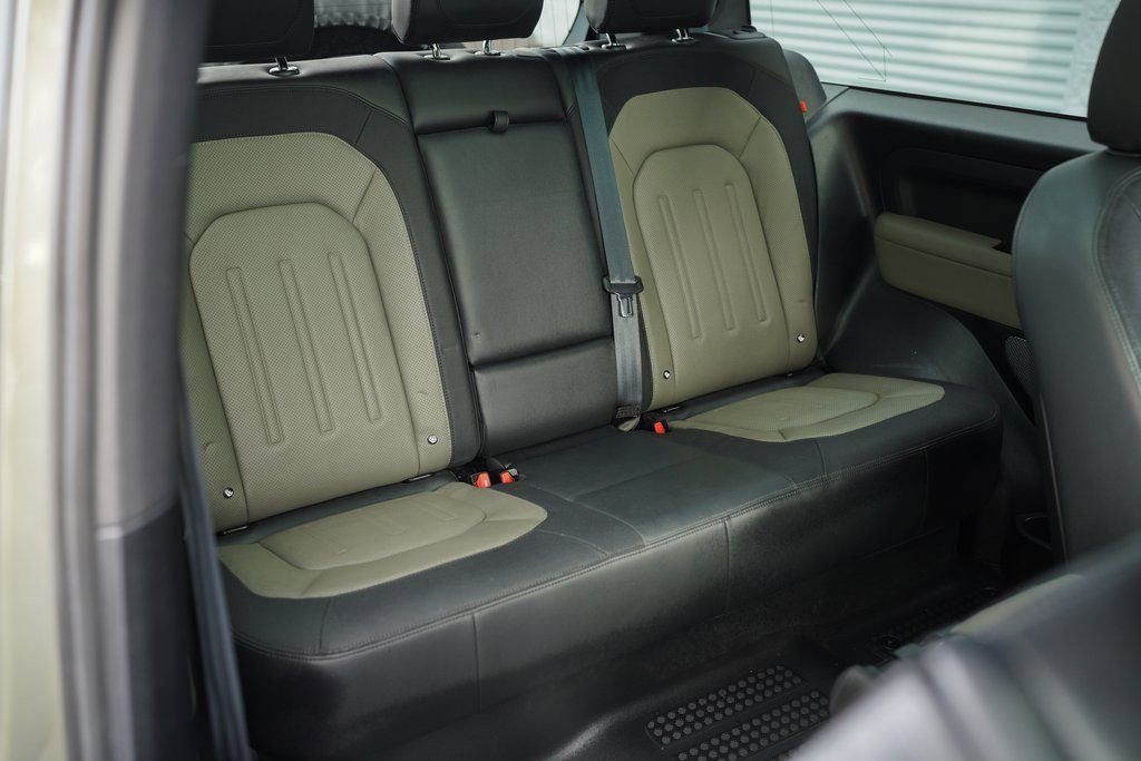 Used 2022 Land Rover Defender 90 X-Dynamic S image 26