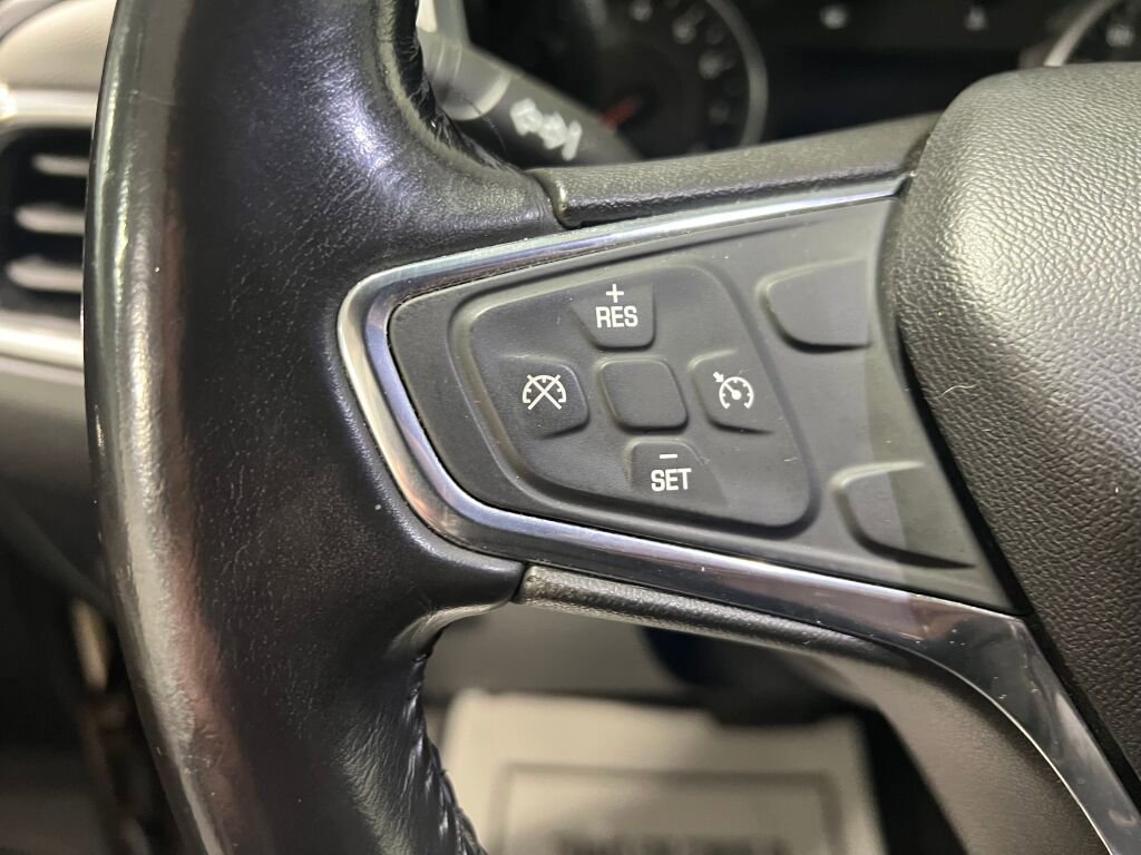 Used 2019 Chevrolet Equinox LT image 11