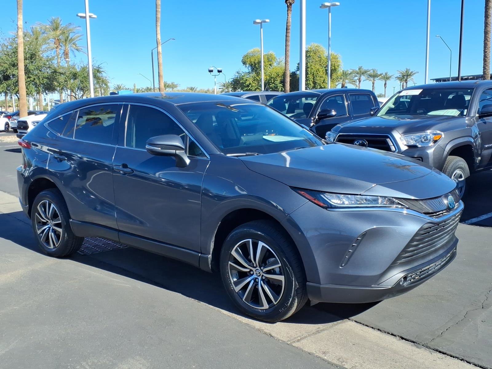 Used 2021 Toyota Venza LE w/ Carpet Mat Package (TMS) image 5