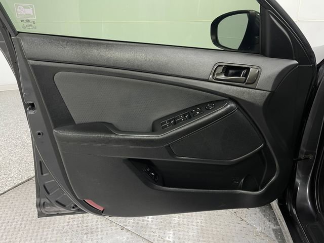 Used 2015 Kia Optima LX image 12