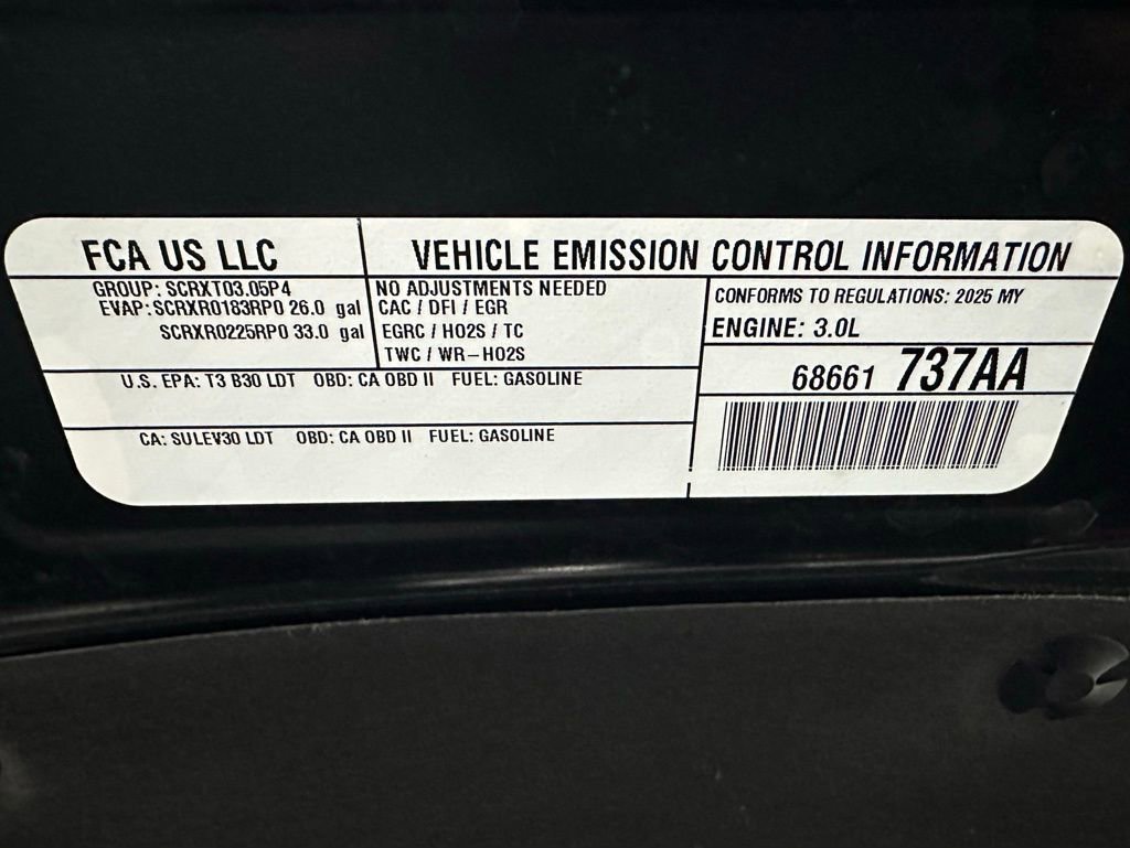 Used 2025 RAM 1500 Laramie image 66