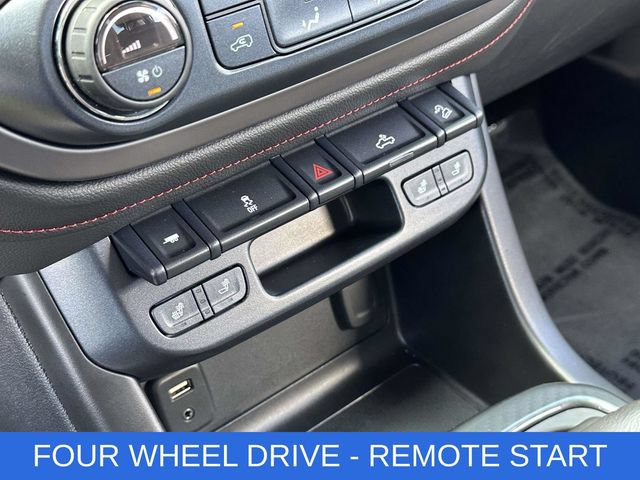 Used 2018 GMC Canyon All Terrain w/ Trailering Package AWD/4WD image 8