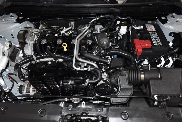 Used 2024 Nissan Altima 2.5 SV image 10