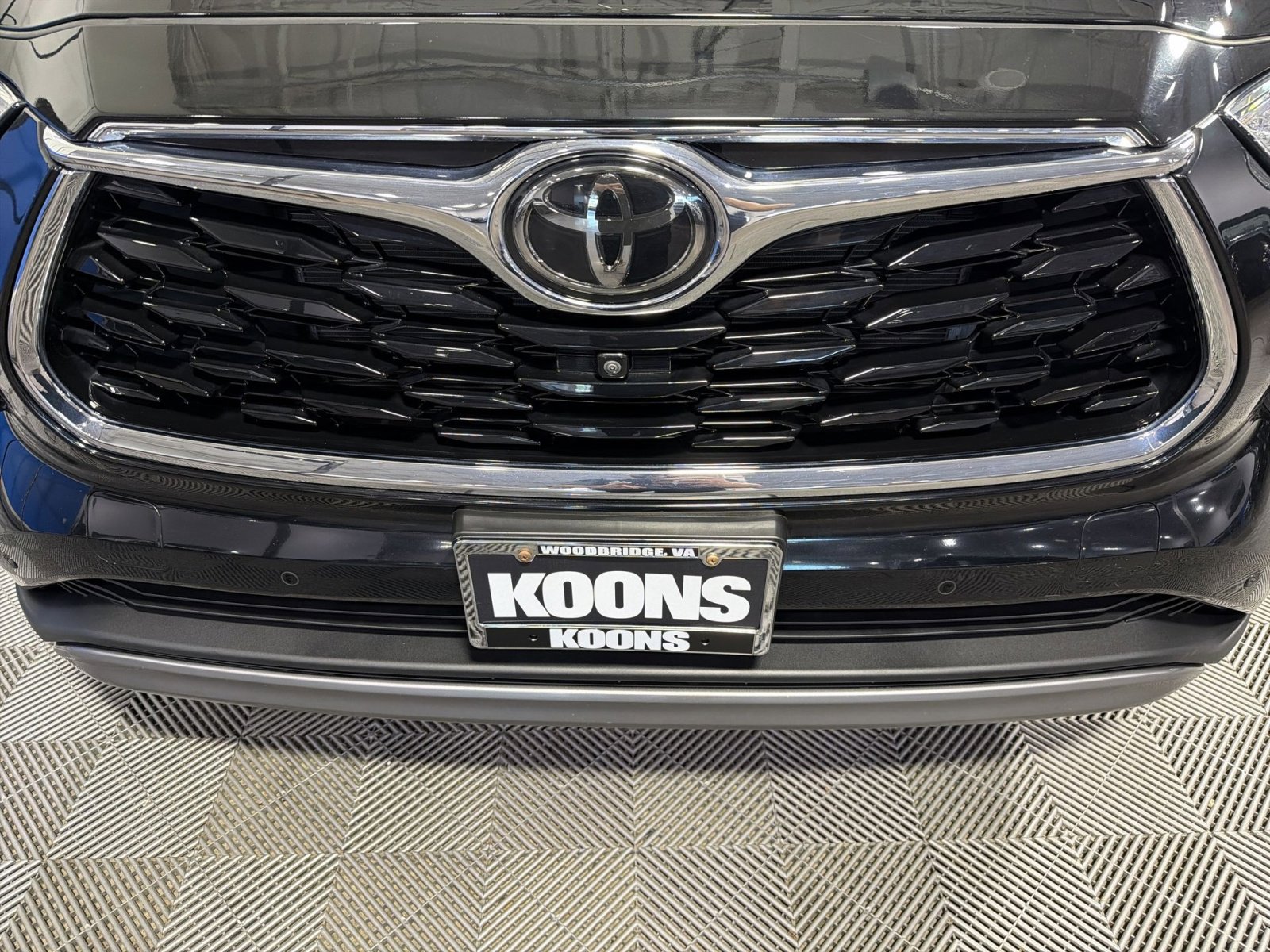 Used 2024 Toyota Highlander Platinum AWD/4WD image 20
