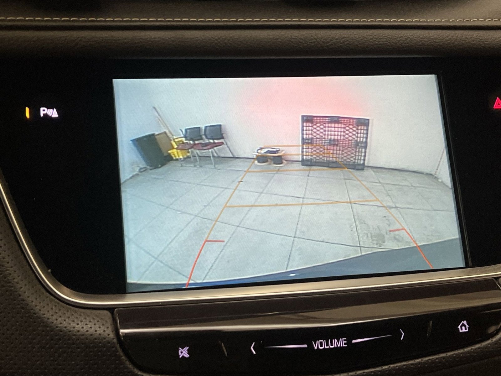 Used 2019 Cadillac XT5 FWD image 17